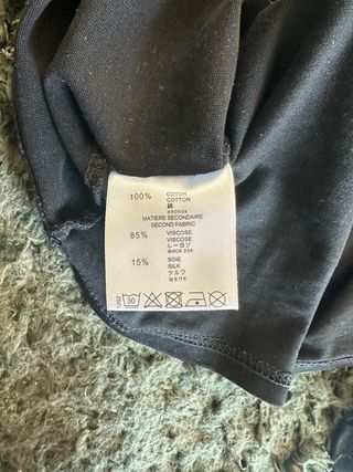 T-shirt Louis Vuitton nera con patch