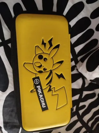 Funda Nintendo Switch Pikachu
