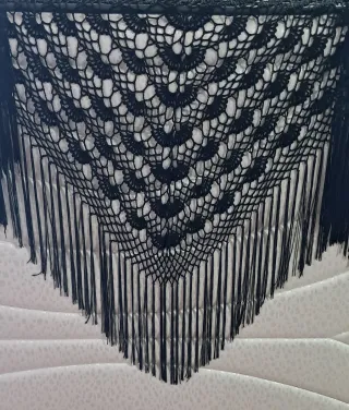 Mantilla crochet hilo negro