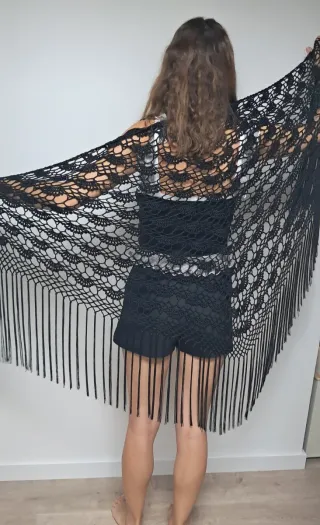 Mantilla crochet hilo negro