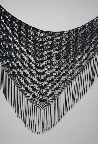 Mantilla crochet hilo negro