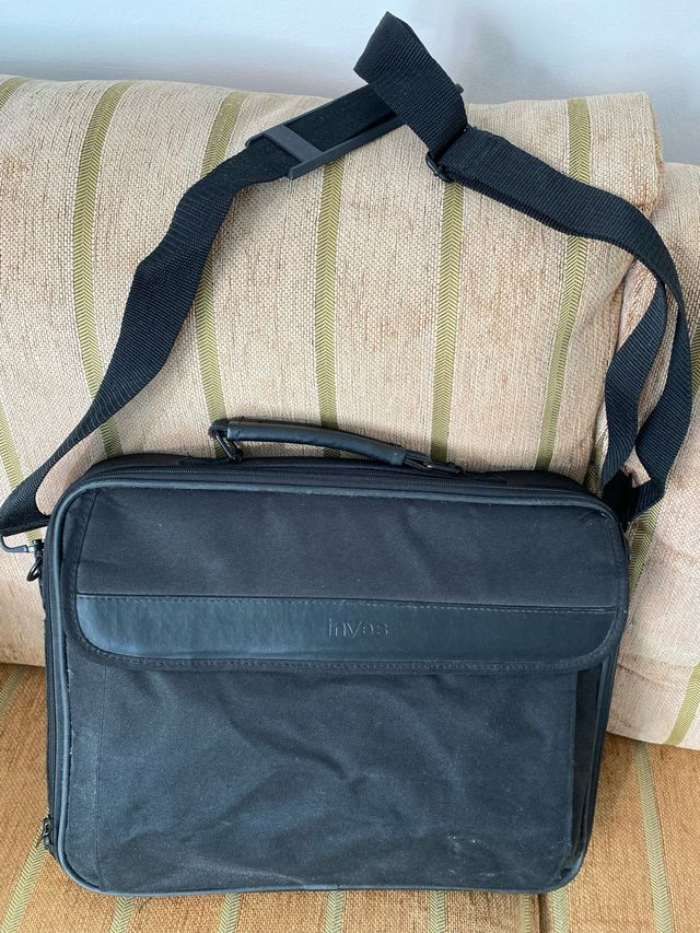 Maletín Inves Negro con ordenador
