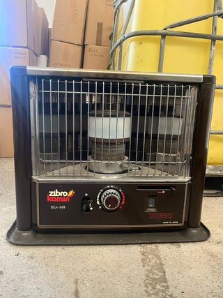Estufa de parafina Zibro RCA-868 +garrafa 10l.