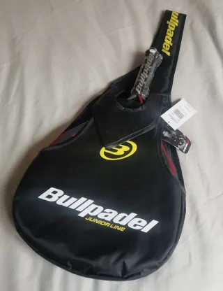 Pala Bullpadel Vertex Jr nueva aún precintada.