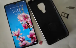 Huawei Mate 20 Blu + Custodia + Scheda NM 128GB Android