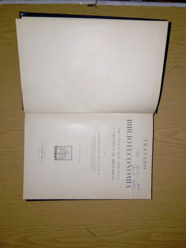 Tratado de Biblioteconomia