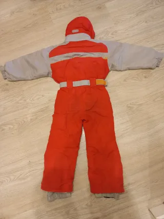 Mono de esquí infantil. Talla 6 años.