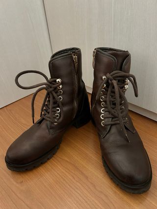 Botas militares marrones forradas de borreguito