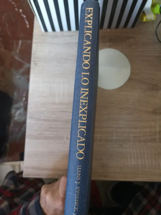 Explicando Lo Inexplicado