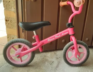 Bicicleta rosa sin pedales Chicco Pink Arrow