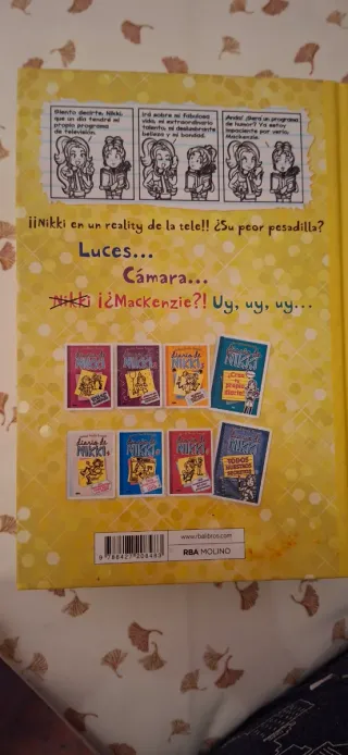 Diario de Nikki 7 - Una famosa con poco estilo:...