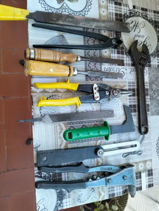 Lote de herramientas de trabajo