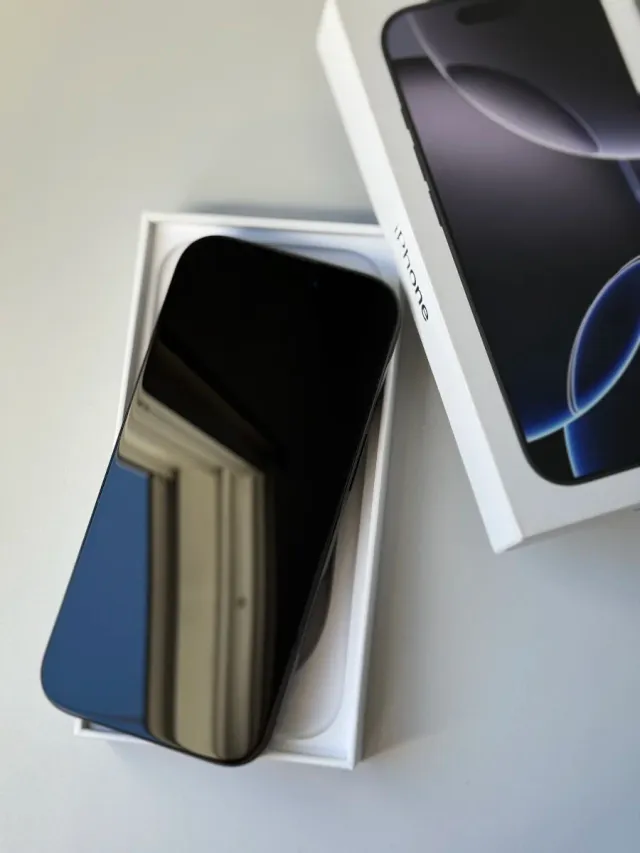 iPhone 16 Pro 128GB 100%