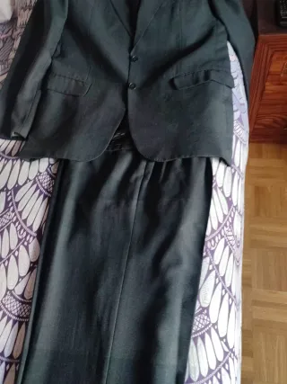 Traje de caballero negro marca Dustin (El Corte In
