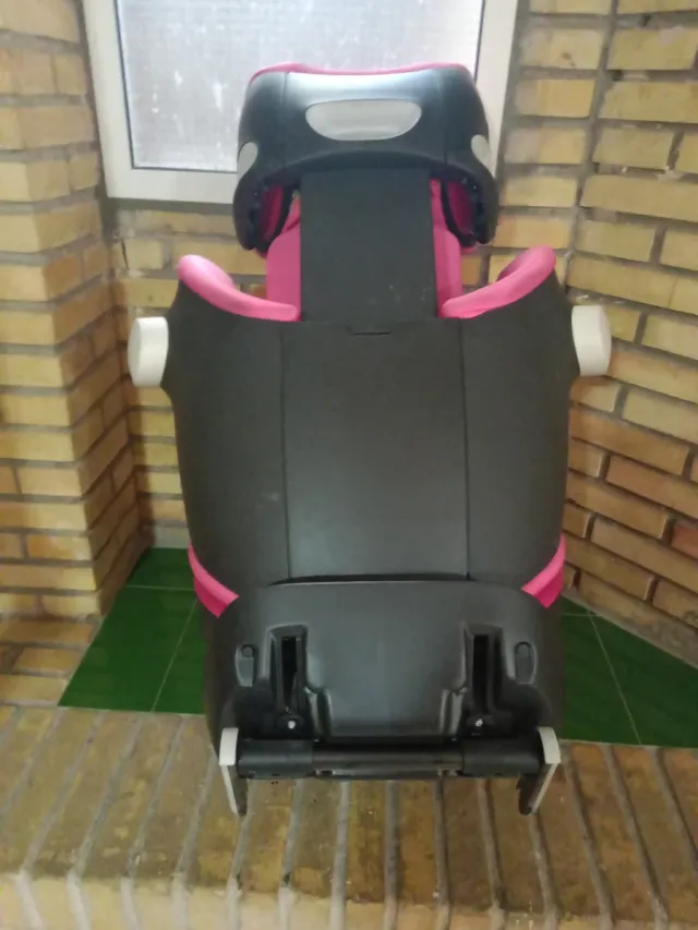 Silla de coche Isofix rosa y negra y rosa