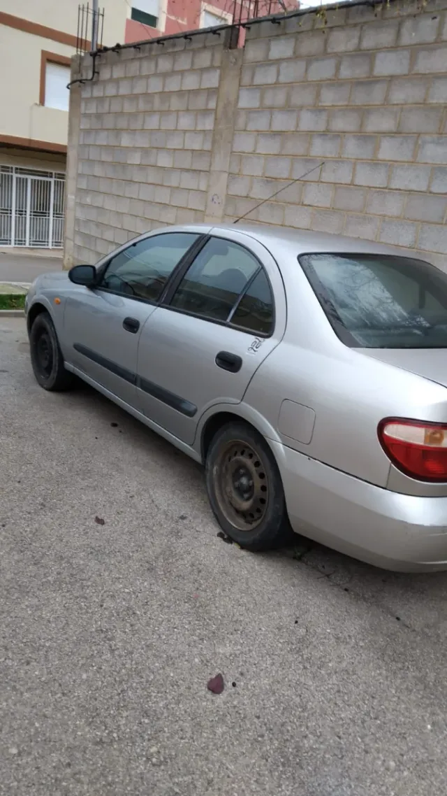 Nissan Almera 2005