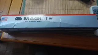 Linterna Mag-Lite 4-Cell D Negra