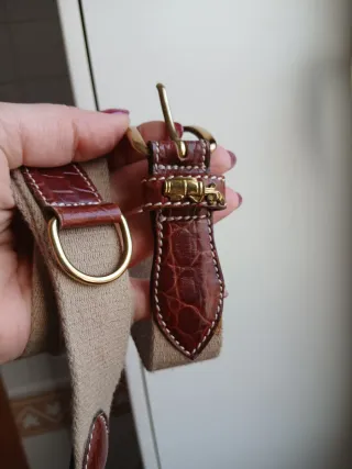 Cintura in pelle e tessuto con fibbia e cestino go