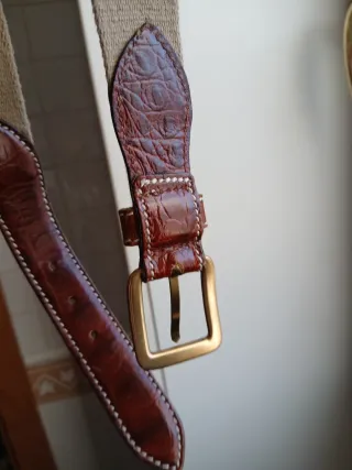 Cintura in pelle e tessuto con fibbia e cestino go