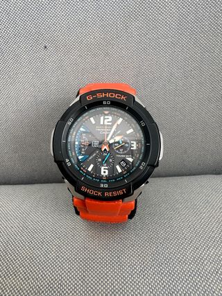 Casio G-Shock GM - Negro y Naranja