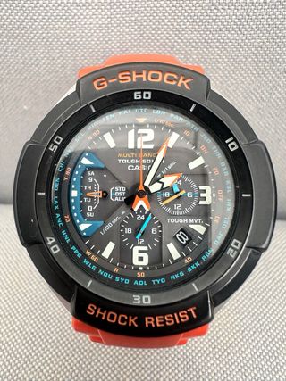 Casio G-Shock GM - Negro y Naranja