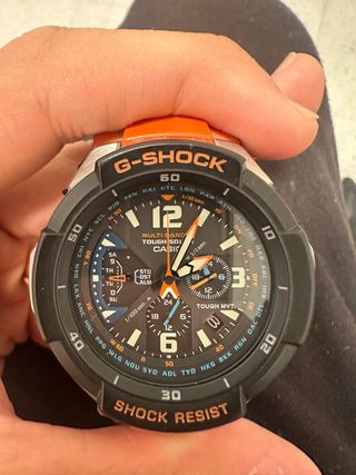 Casio G-Shock GM - Negro y Naranja