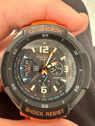 Casio G-Shock GM - Negro y Naranja