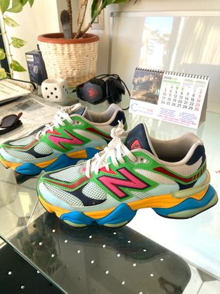 Deportivas New Balance verdes y rosas