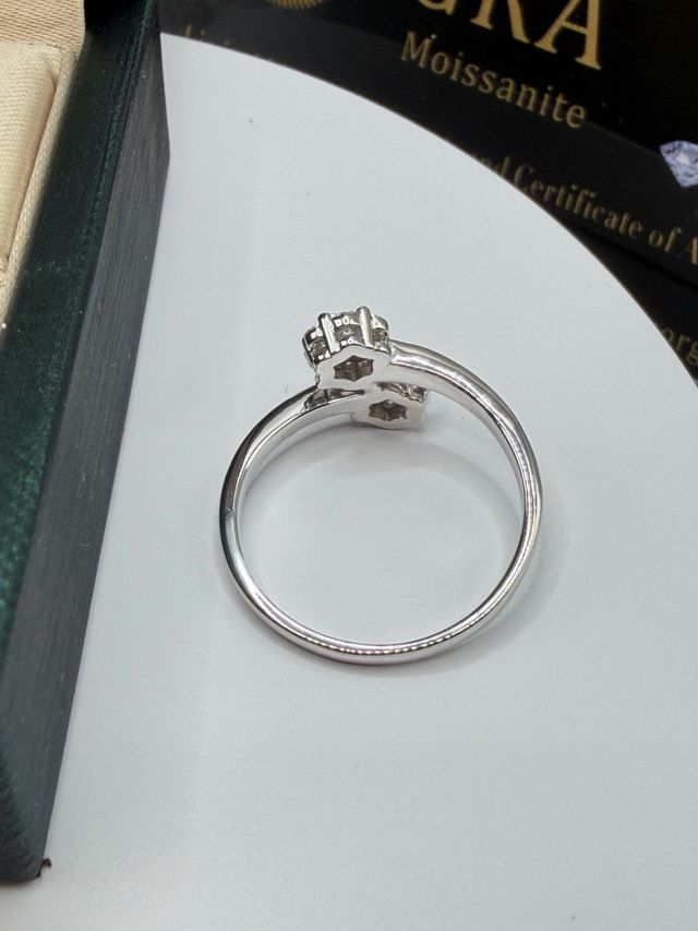 Anello Fiore Argento Moissanite Bianco