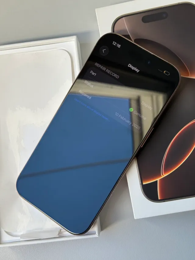 iPhone 16 Pro 256 GB Dorado