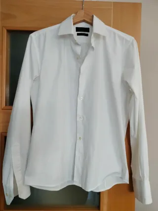 Americana, Camisa y Corbata Negra