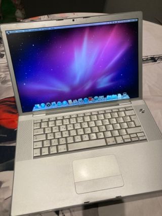 MacBook Pro 1.1 - 2006