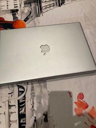 MacBook Pro 1.1 - 2006