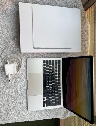 MacBook Air M2 Blanco con Garantía