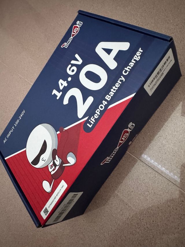 Cargador Batería LiFePO4 14.6V 20A