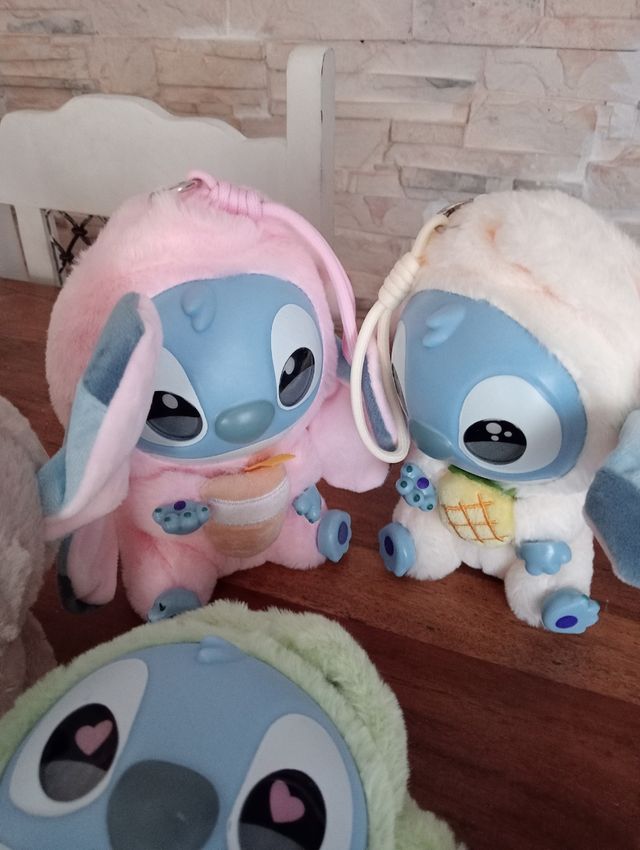 Labubus y Wakukus Peluches