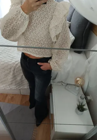 Blusa encaje transparente