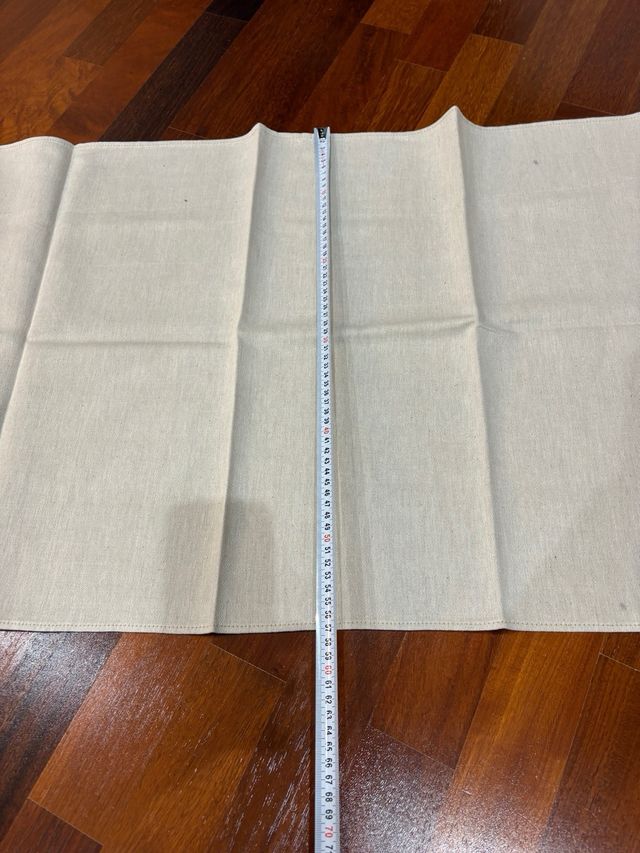 Runner cotone bianco con ricamo rosso