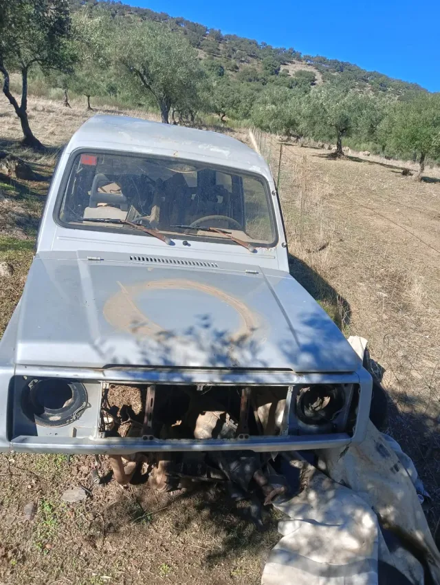 Carrocería Suzuki SJ413 techo duro. Negociable.