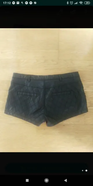 Shorts polipiel negros