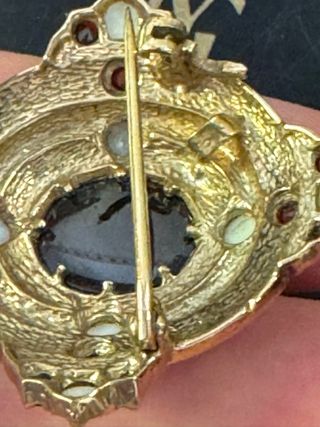 Broche colgante vintage oro con granate