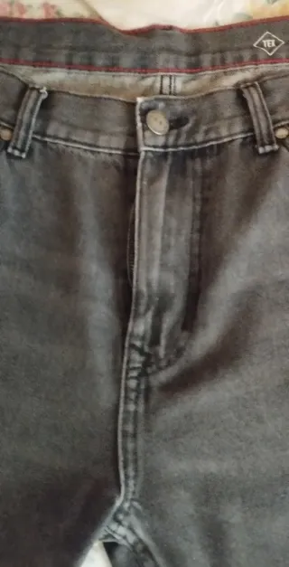 Pantalón vaquero gris Talla 46