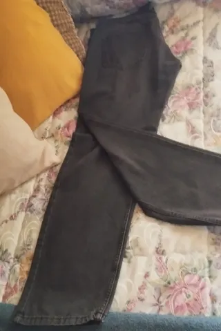 Pantalón vaquero gris Talla 46