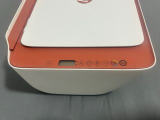 Impresora HP DeskJet 2723 Roja y Blanca