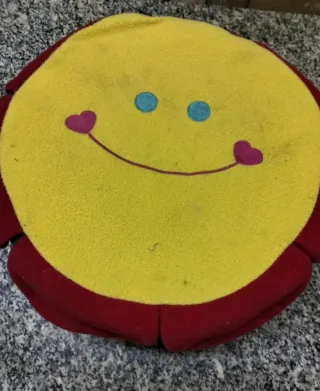 Pouf fiorellino giallo e rosso