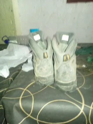 Botas de montaña Bestard grises