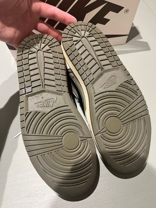 Jordan 1 Low Travis Scott Medium Olive