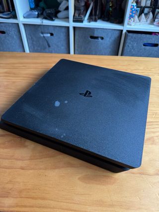 Consola PS4 Slim Negra + mando ps4