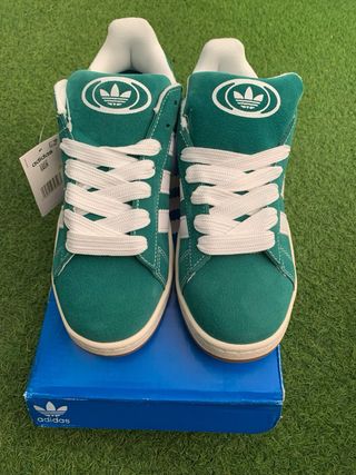 Zapatillas Campus T43 Verdes y Blancas