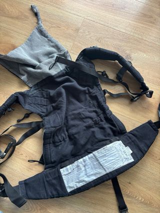 Mochila porteo ergonómica evolutiva 3-36 meses.